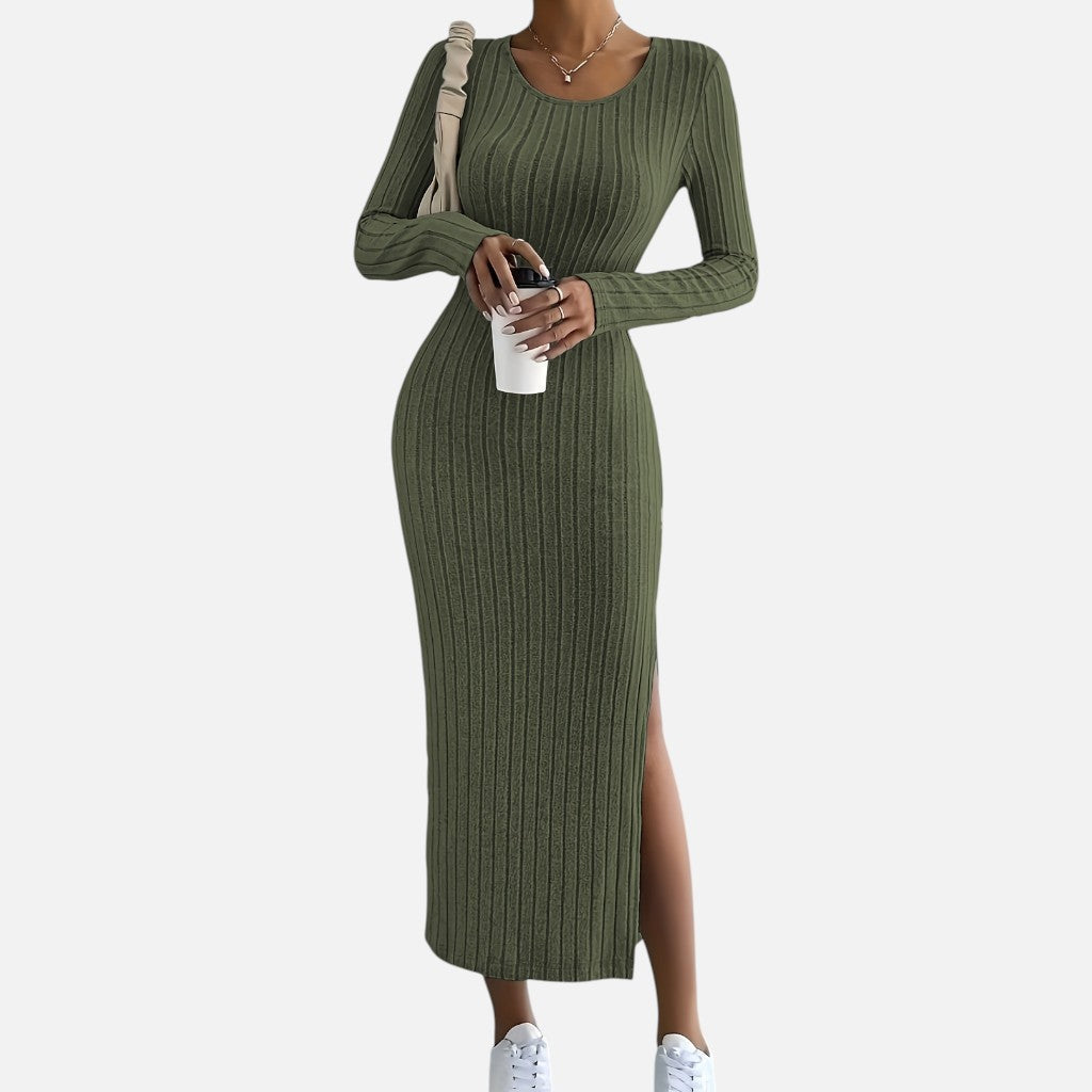 Solviero Club | Vestido Entallado de Rayas Elegancia Contemporánea