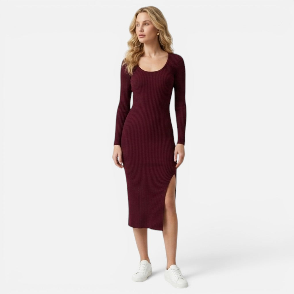Solviero Club | Vestido Entallado de Rayas Elegancia Contemporánea