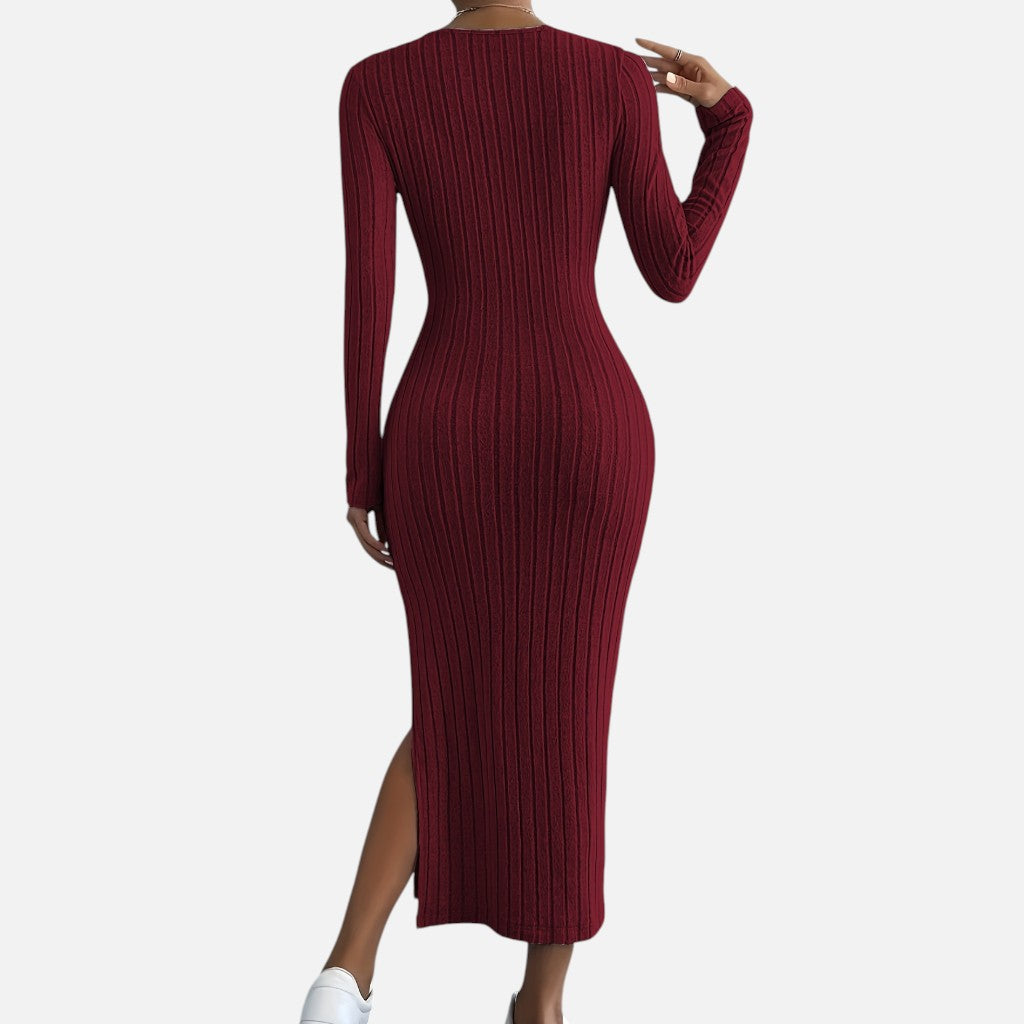 Solviero Club | Vestido Entallado de Rayas Elegancia Contemporánea